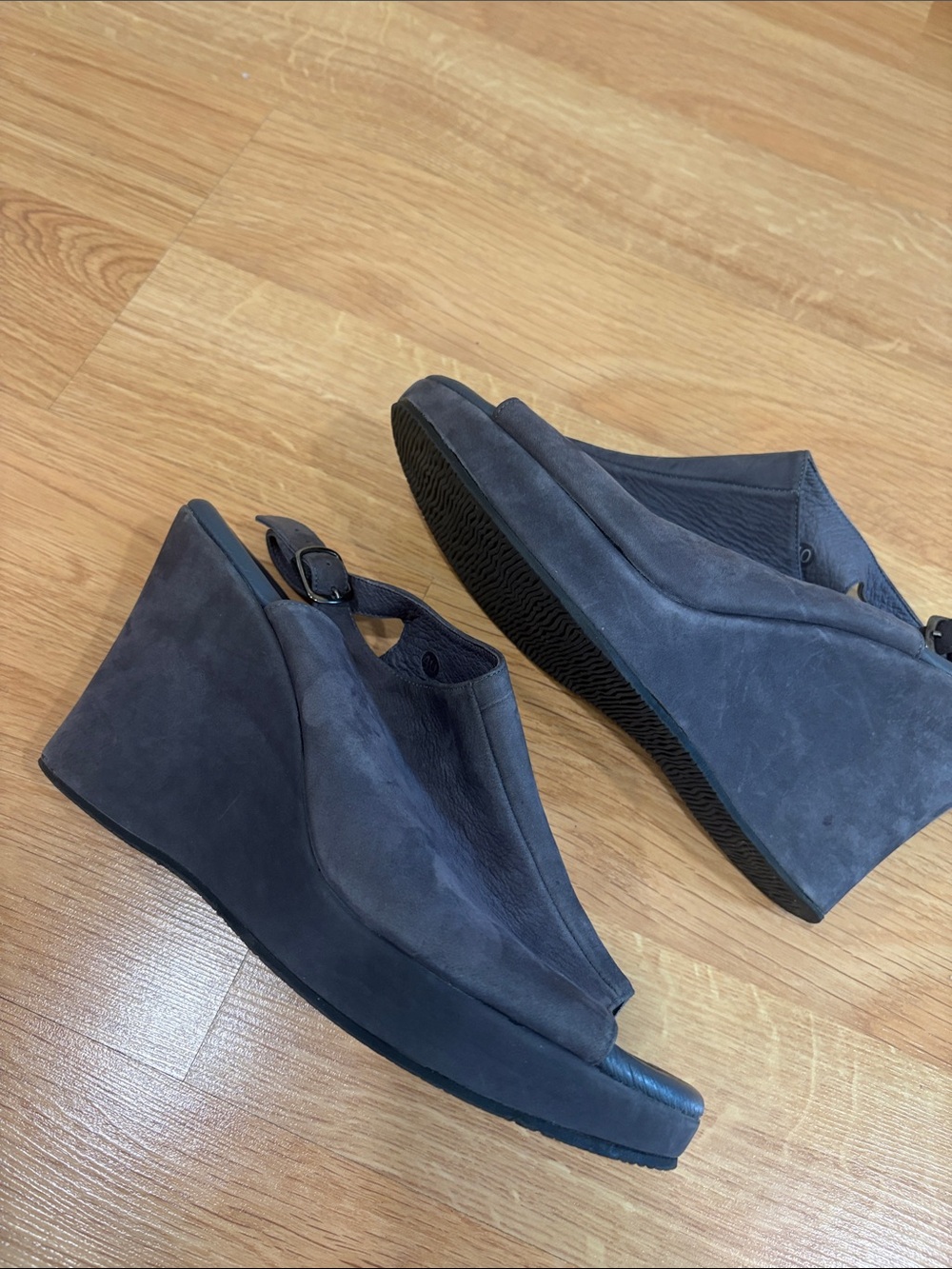 Cordani Calzature Gray Wedge Heels Shoes, Size 9